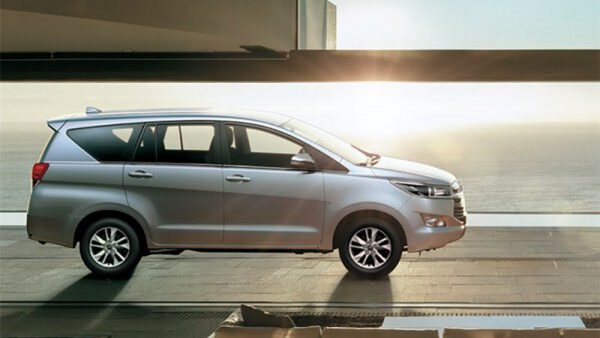 Cho thuê xe du lịch vườn quốc gia Ba Vì 16 chỗ